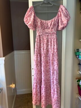 Francesca’s Pink Floral Puff Sleeve Maxi Dress